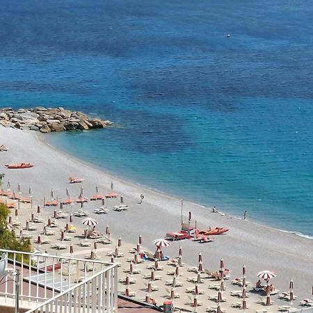 Una Finestra Sul Mare Home 1 Bergeggi Exteriör bild