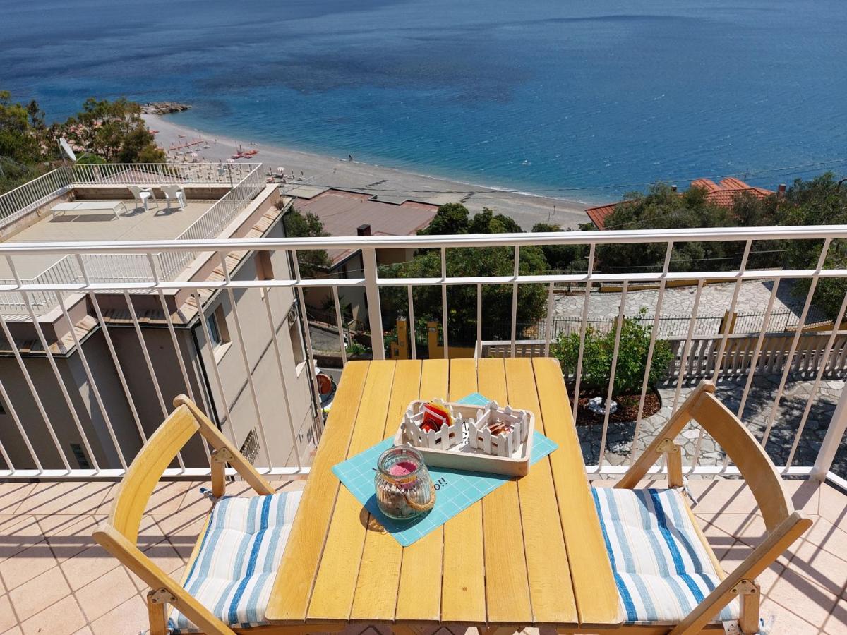 Una Finestra Sul Mare Home 1 Bergeggi Exteriör bild