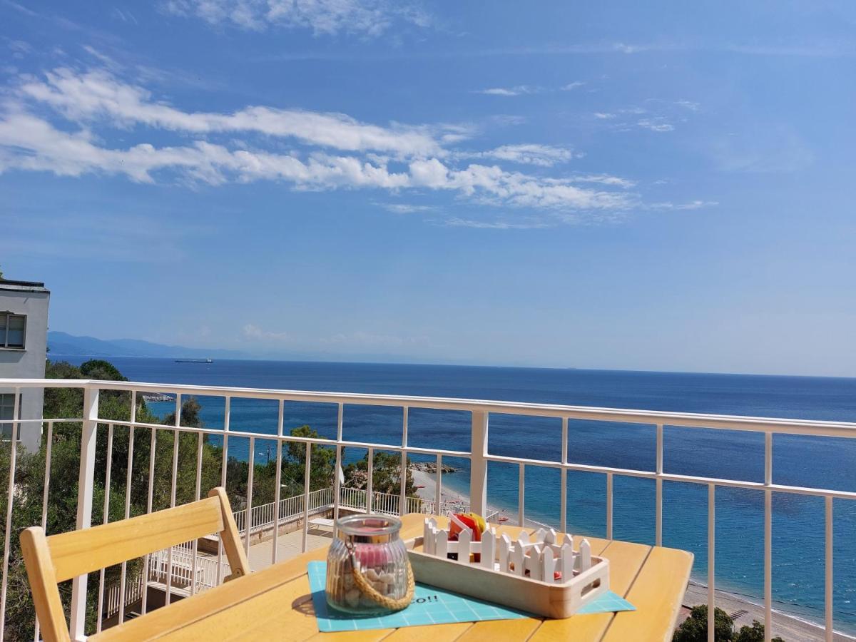 Una Finestra Sul Mare Home 1 Bergeggi Exteriör bild