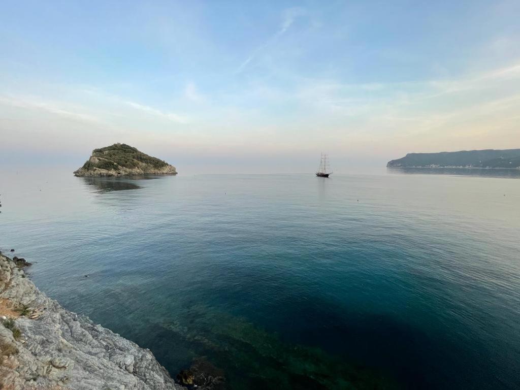 Una Finestra Sul Mare Home 1 Bergeggi Exteriör bild
