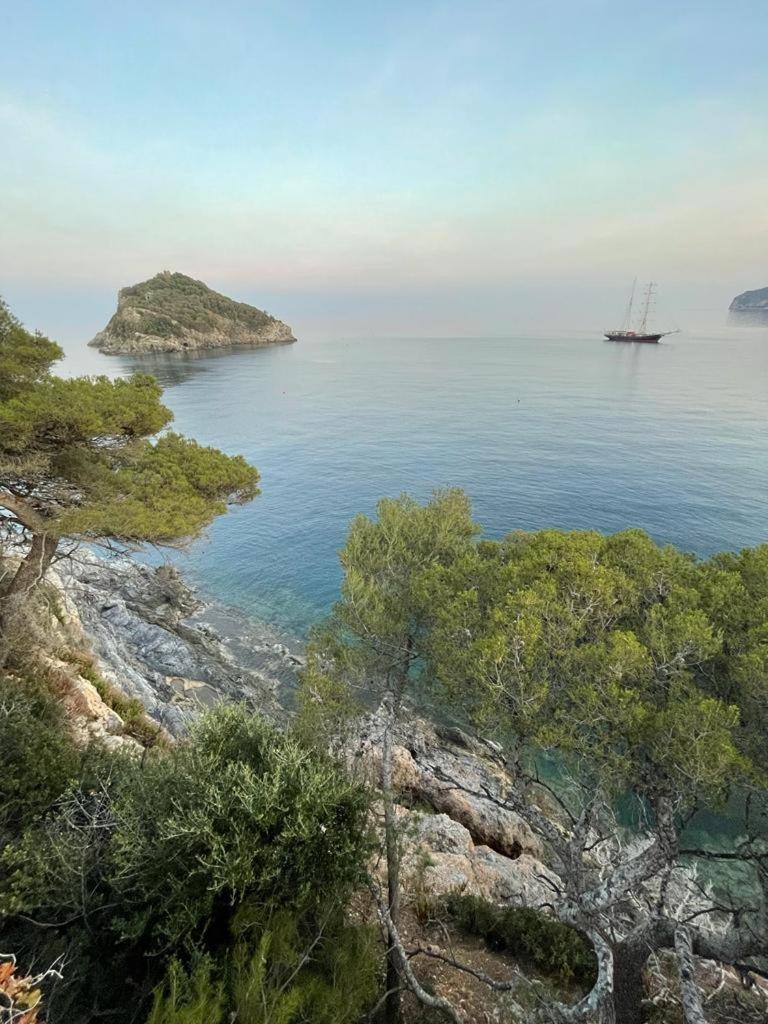 Una Finestra Sul Mare Home 1 Bergeggi Exteriör bild